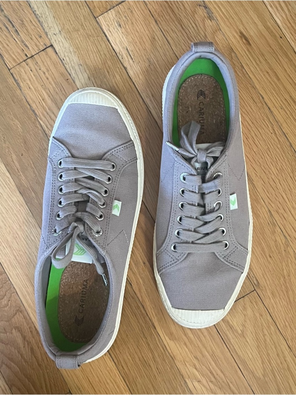 Cariuma Women’s  Light Gray Canvas Sneakers with White Sole Size 11